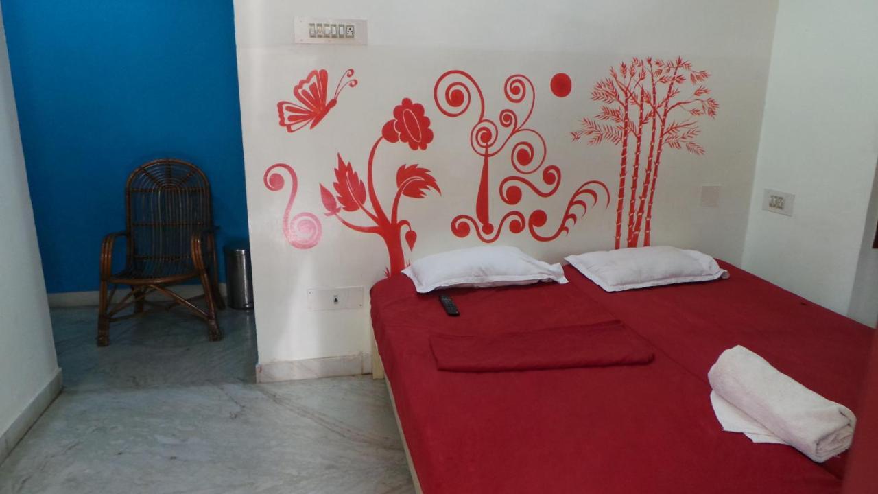 Elements Hostel Chennai Exteriör bild